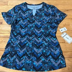 NWT Koi Print Scrub Top
